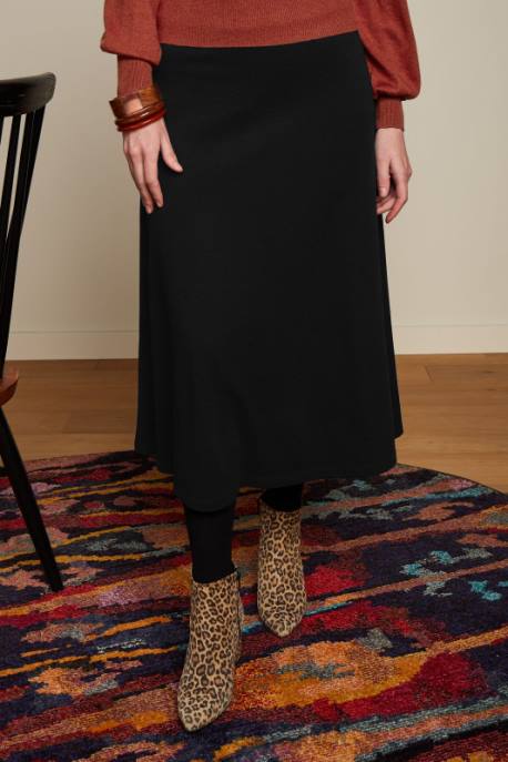 Bekleidung bei King Louie Frauen Juno-Rock aus Milano-Krepp Schwarz 8LT0160