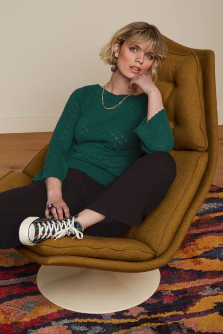 Bekleidung bei King Louie Frauen Audrey Trompetenärmel Herz ajour Libellengrün 8LT084