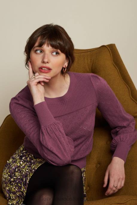 Bekleidung bei King Louie Frauen Bella Glockenärmel-Top mit Herz-Ajour-Motiv kastanienbraunes Rot 8LT089